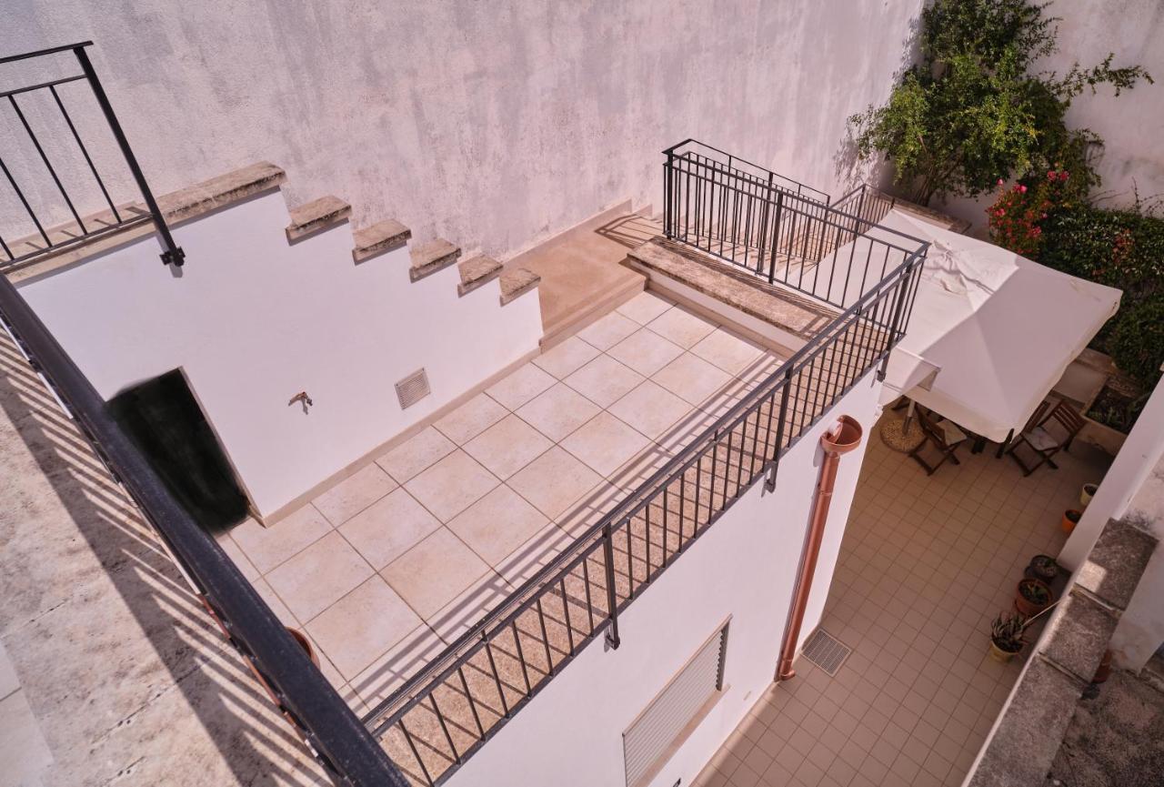 Casa Margherita - Typical Salento House カストリニャーノ・デル・カーポ エクステリア 写真